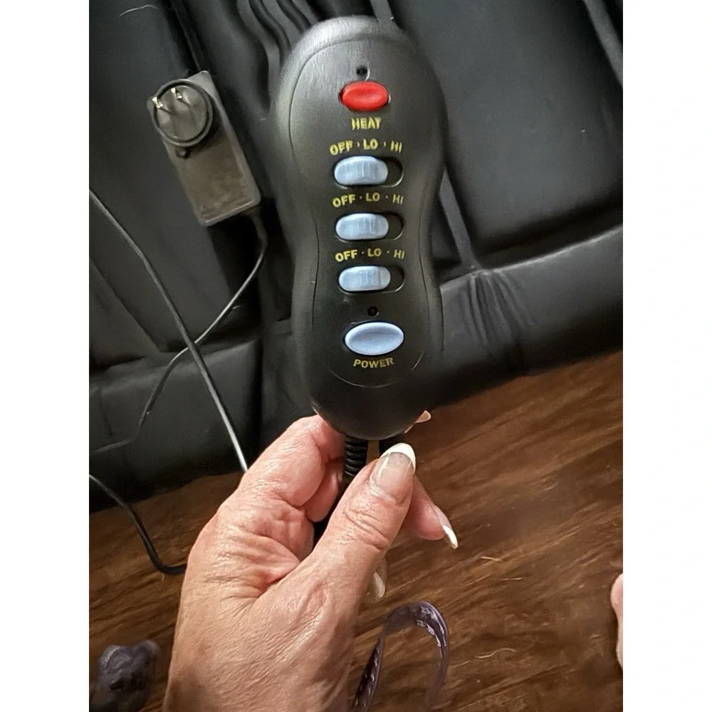 Full Body Black Massage And Heat Mat Tested-Works Plug & remote Included‎